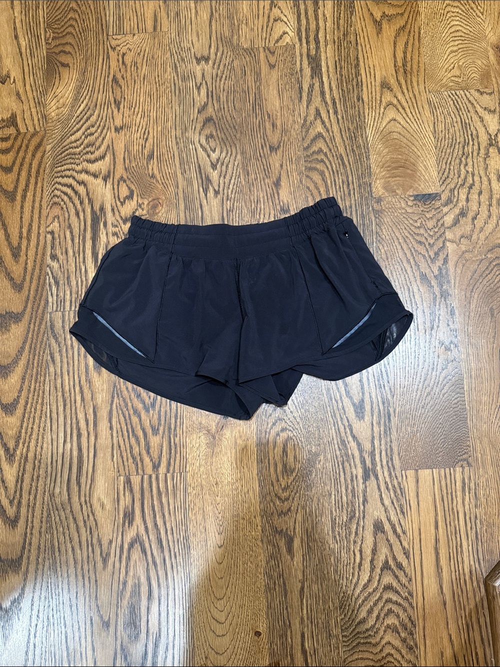 Lululemon Hotty Hot low rise 2.5” short Black Women's Athletic Shorts